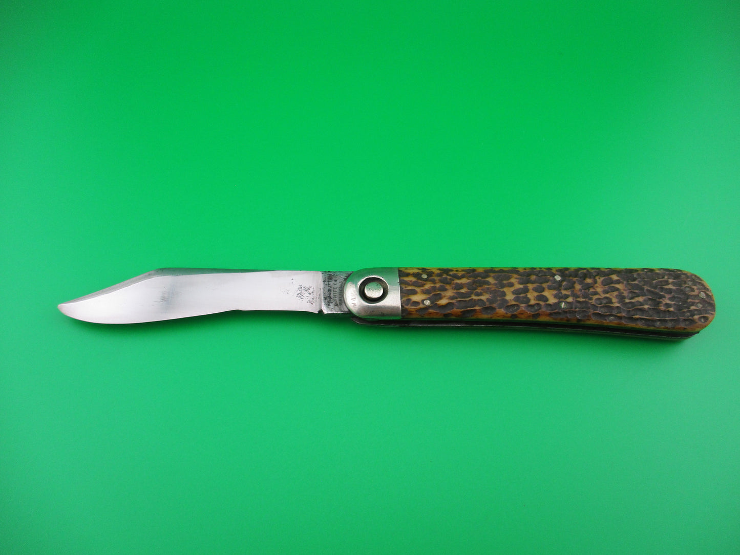 z Press Button Knife Co INVINCIBLE antique switchblade knife