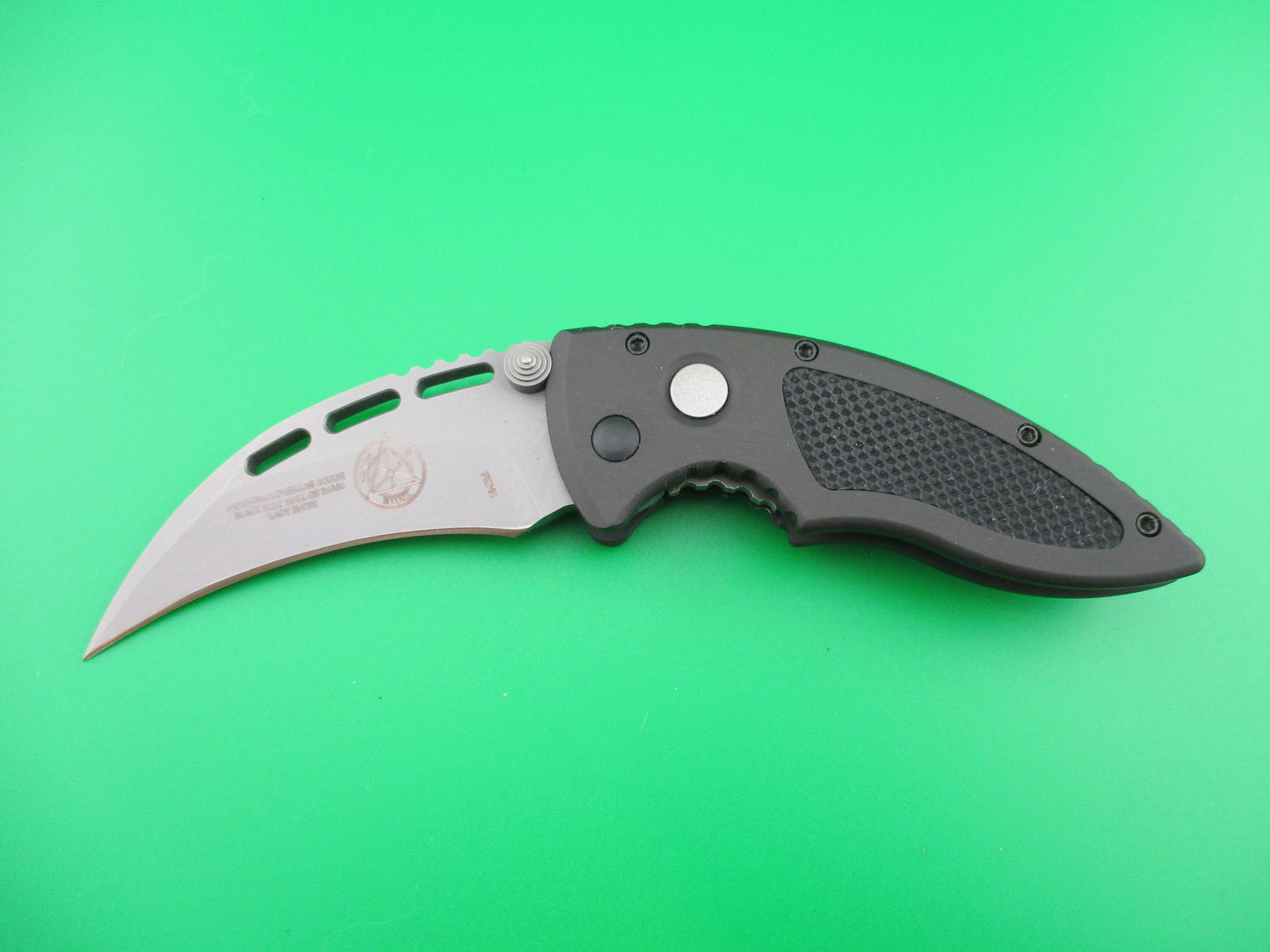 z Masters of Defense Graciella Casillas Boggs Black belt Ladyhawk automatic knife in box