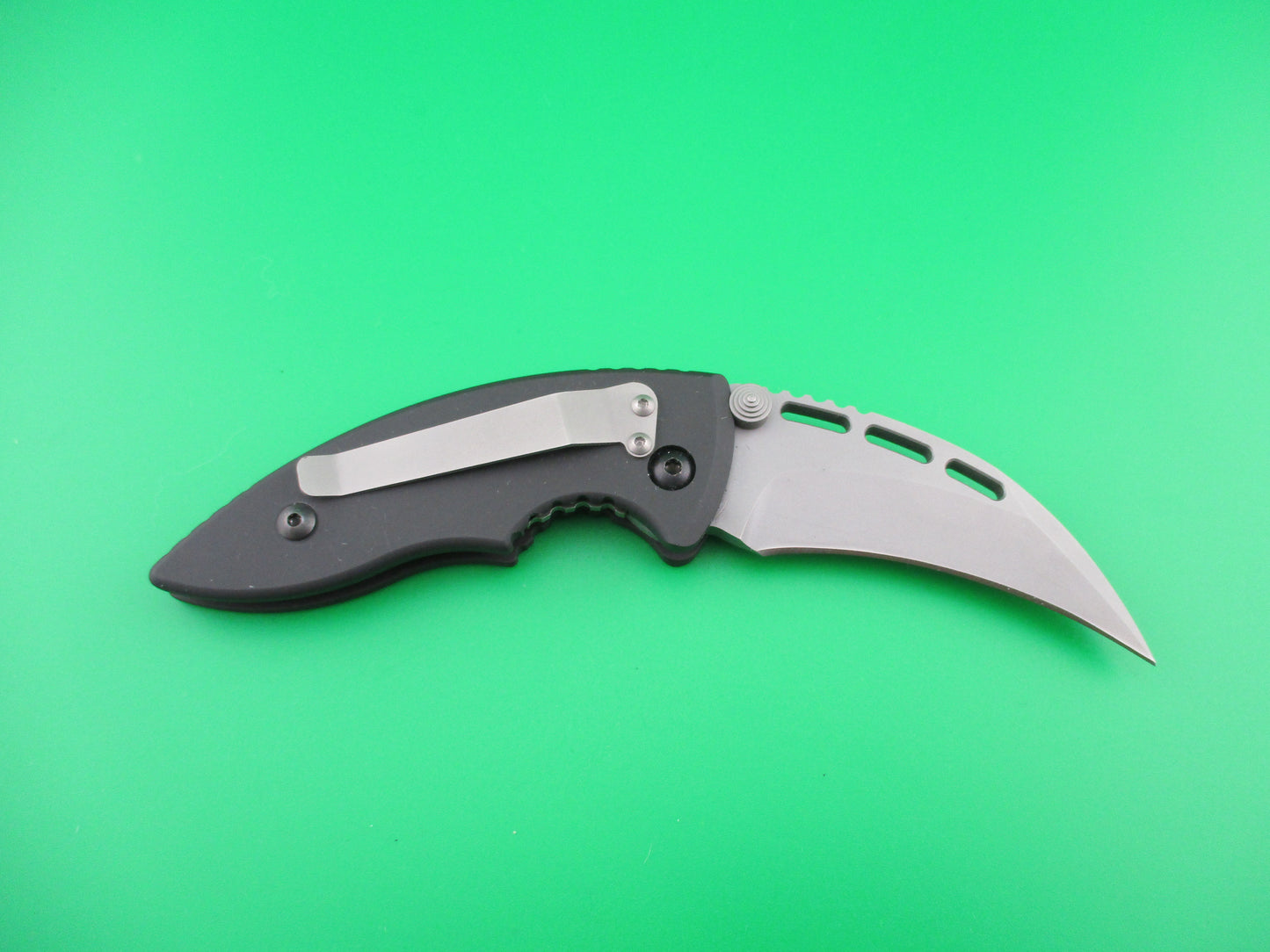 z Masters of Defense Graciella Casillas Boggs Black belt Ladyhawk automatic knife in box