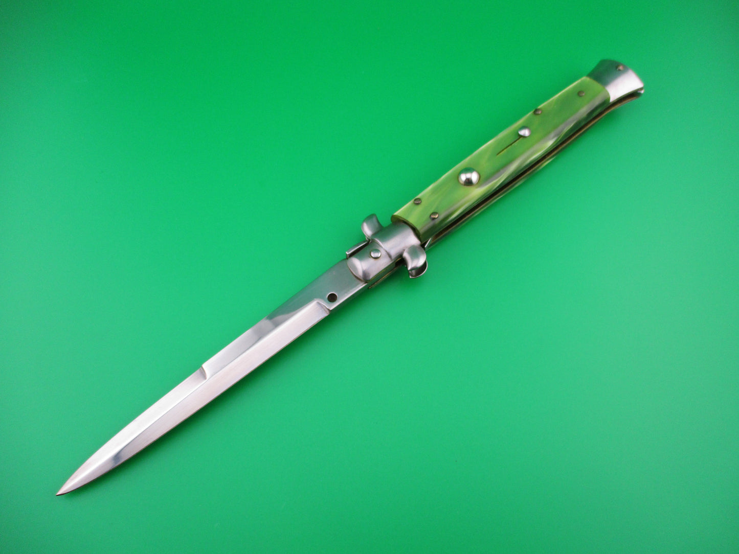 Italian 28cm Stiletto Swivel bolster Green pearlex automatic knife sterile