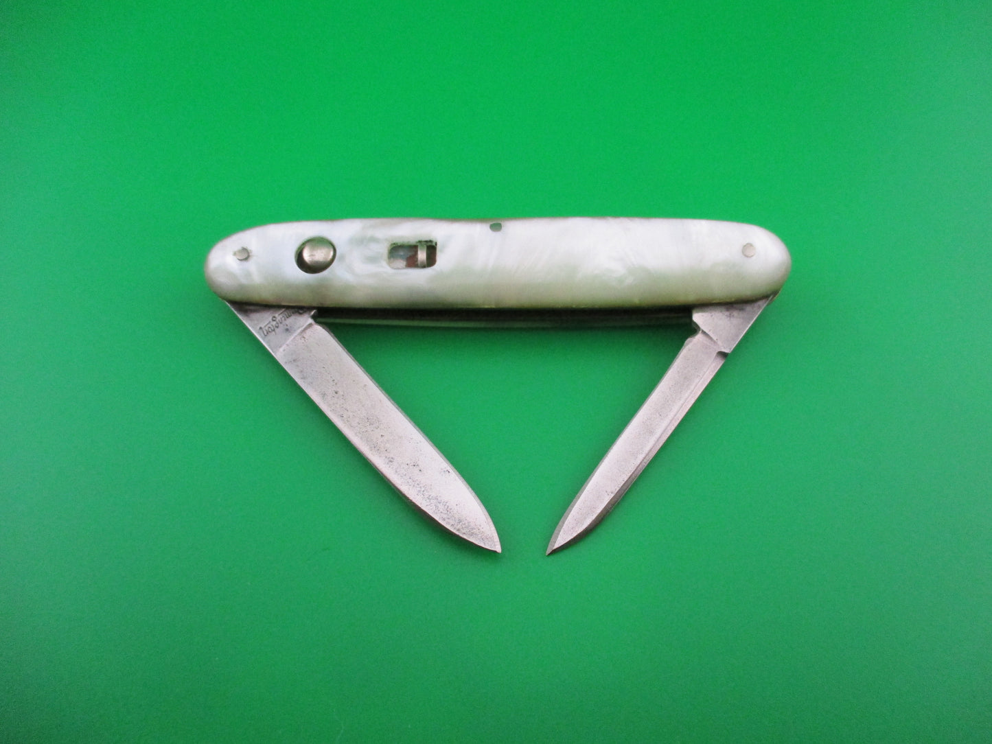 Remington 8065 Double Pearl 1940s Vintage switchblade knife