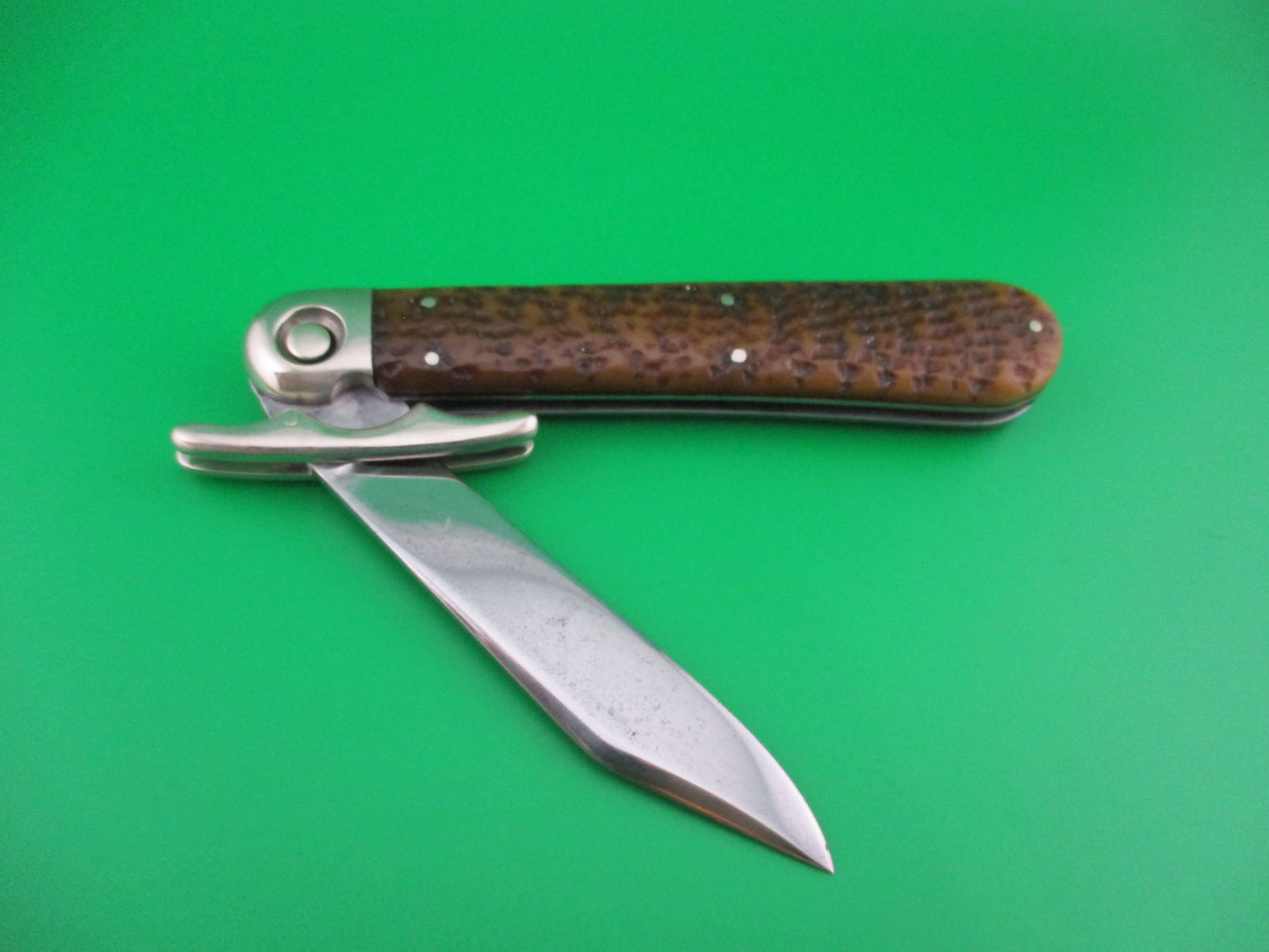 z PRESS BUTTON KNIFE CO The VICTOR Antique switchblade knife