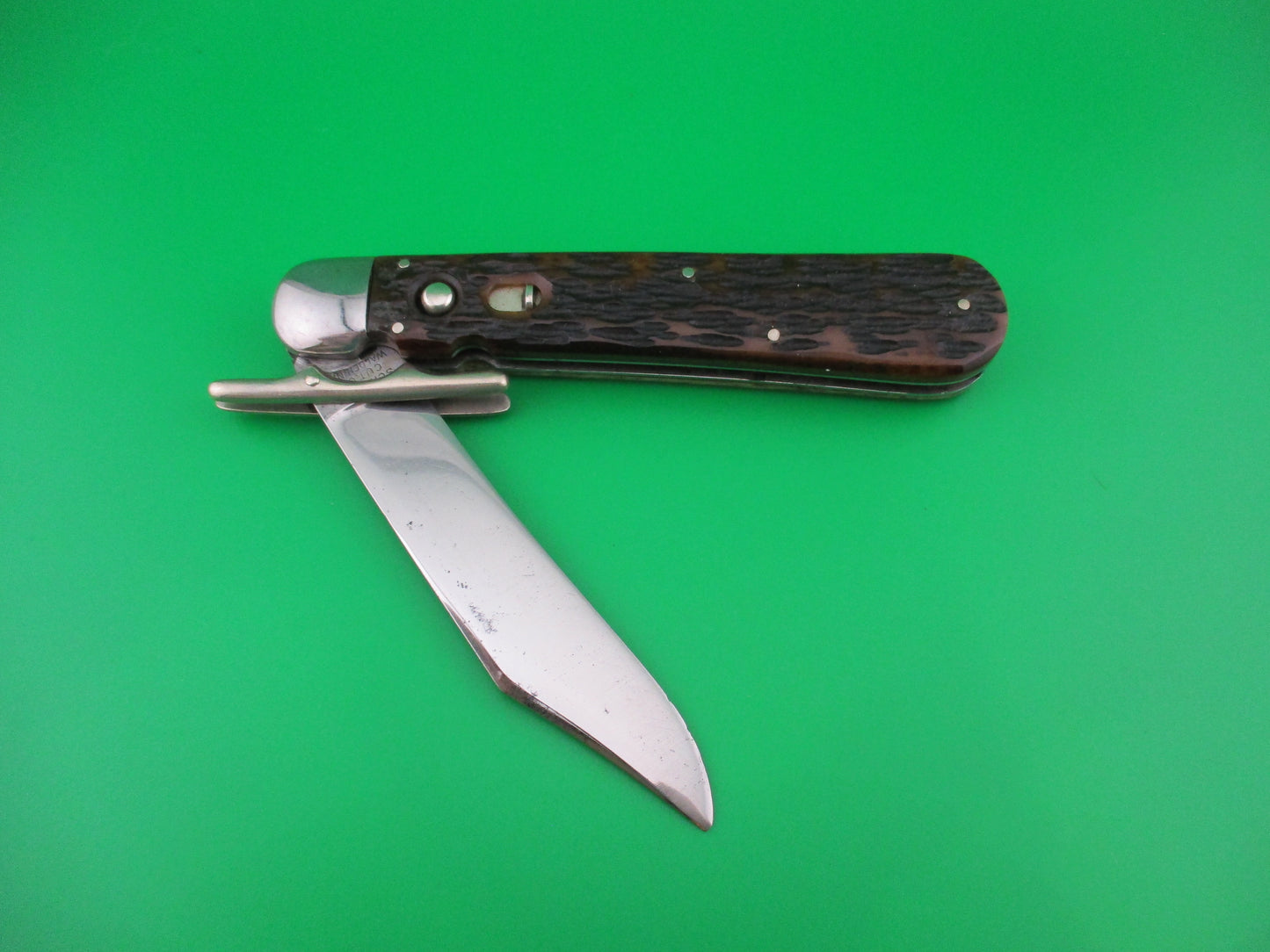 Schrade Cut Co Hunters Pride # G1543 3/4 bone Folding guard switchblade knife