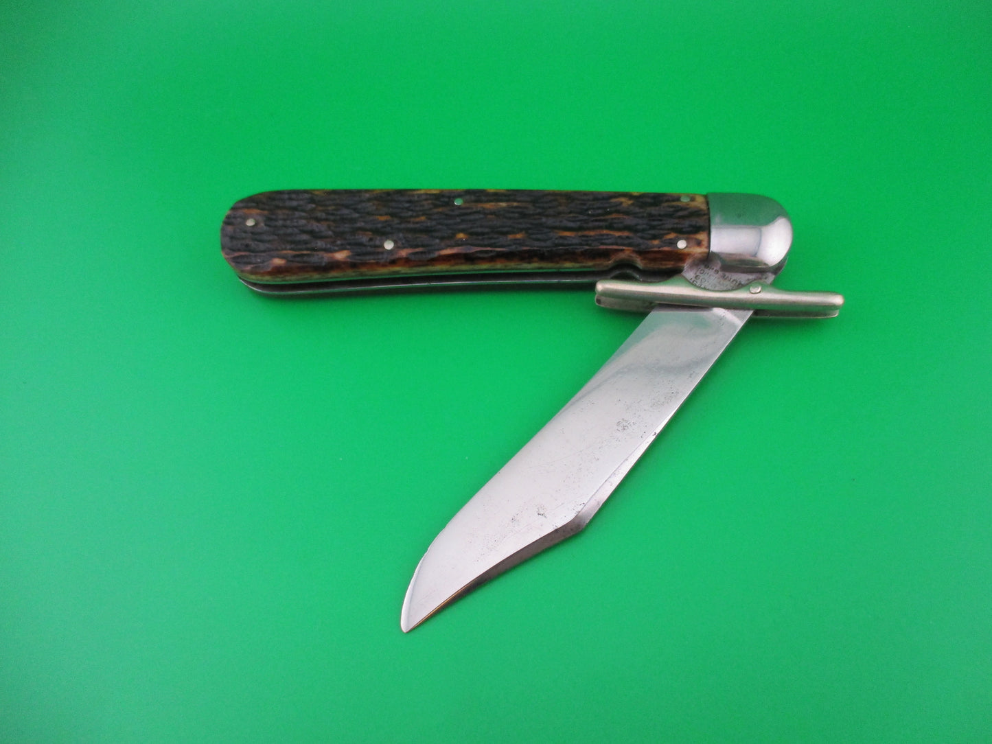 Schrade Cut Co Hunters Pride # G1543 3/4 bone Folding guard switchblade knife