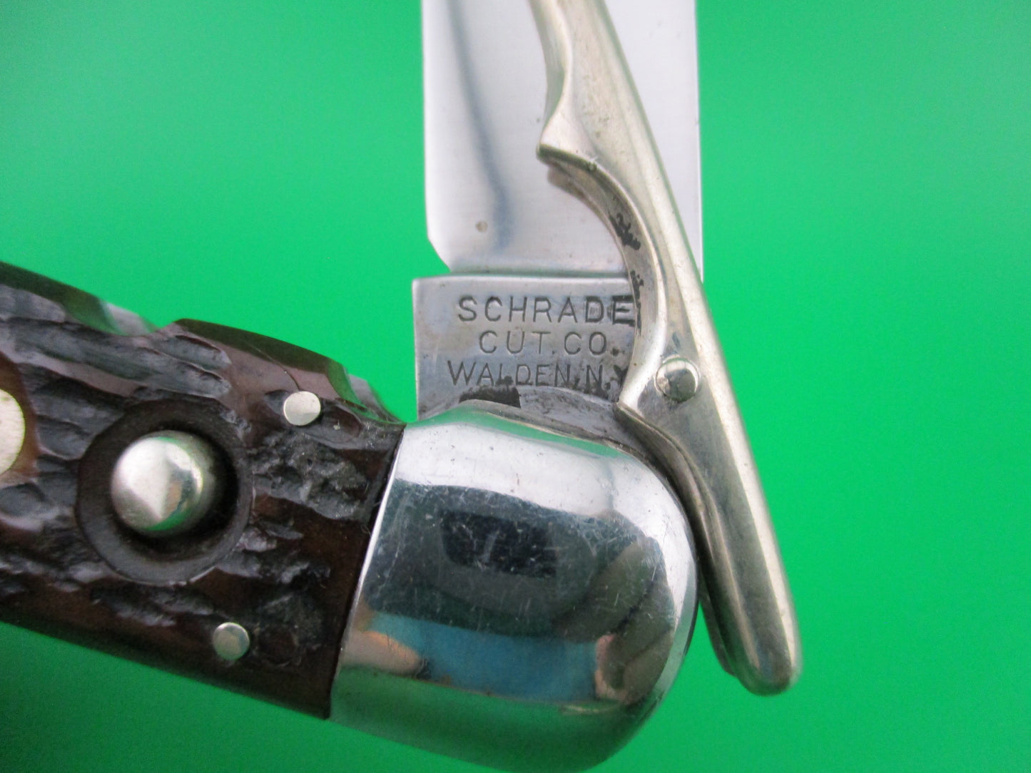 Schrade Cut Co Hunters Pride # G1543 3/4 bone Folding guard switchblade knife