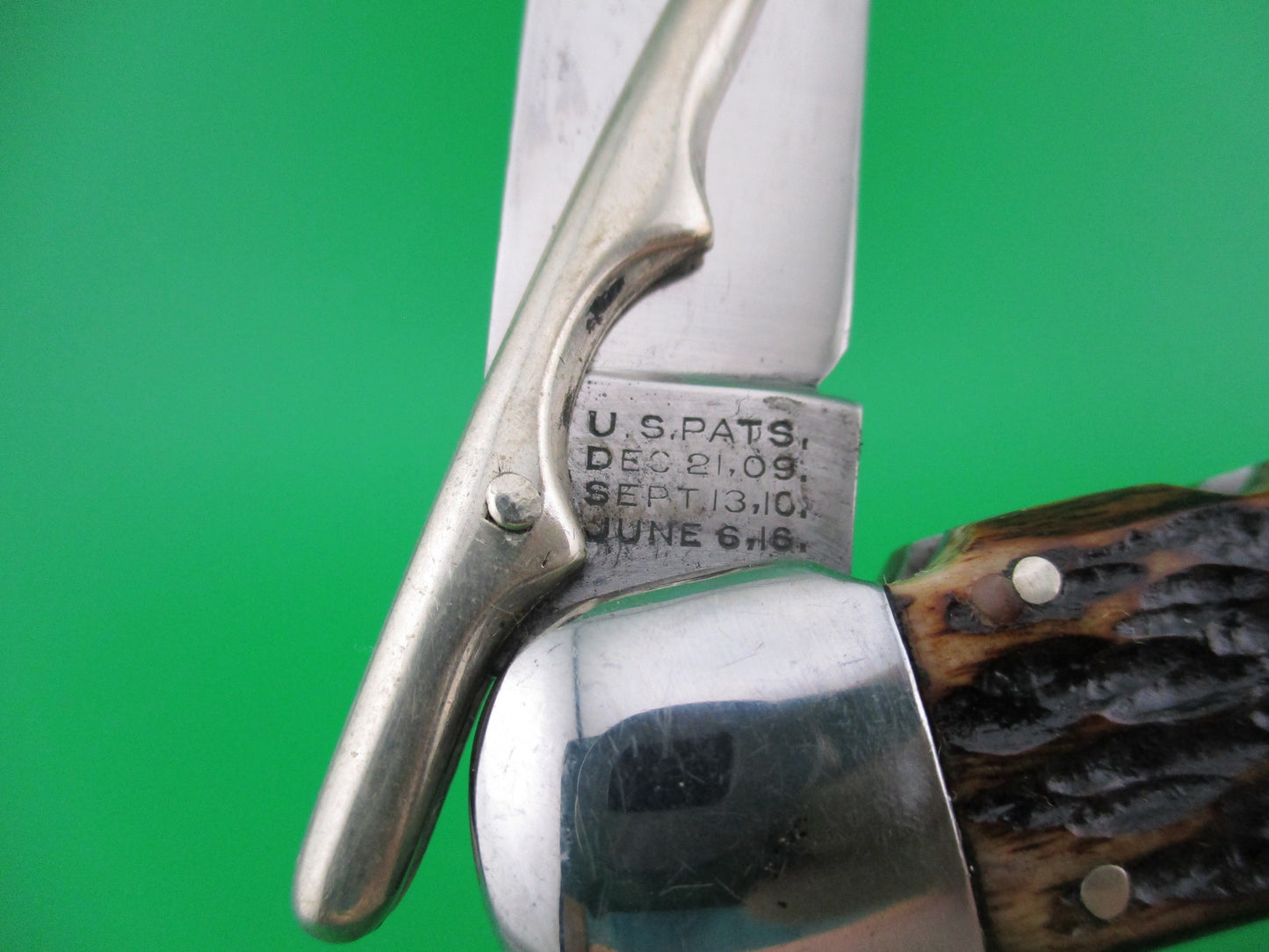 Schrade Cut Co Hunters Pride # G1543 3/4 bone Folding guard switchblade knife
