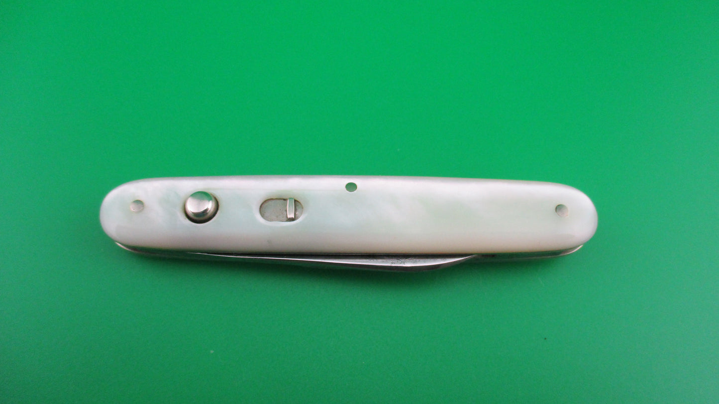 SHAPLEIGH HDW CO DE B19 Medium double MOP switchblade with etch