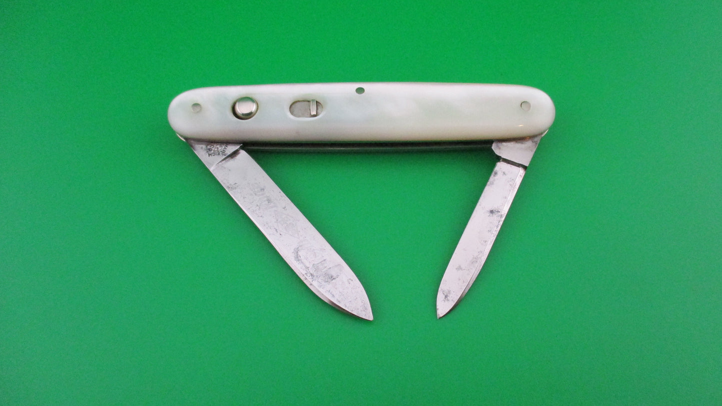 SHAPLEIGH HDW CO DE B19 Medium double MOP switchblade with etch
