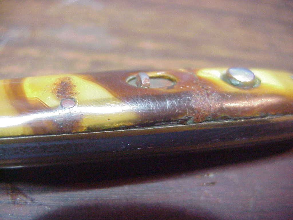 z SCHRADE CUT CO Medium Double Butter & Molasses Early switchblade knife