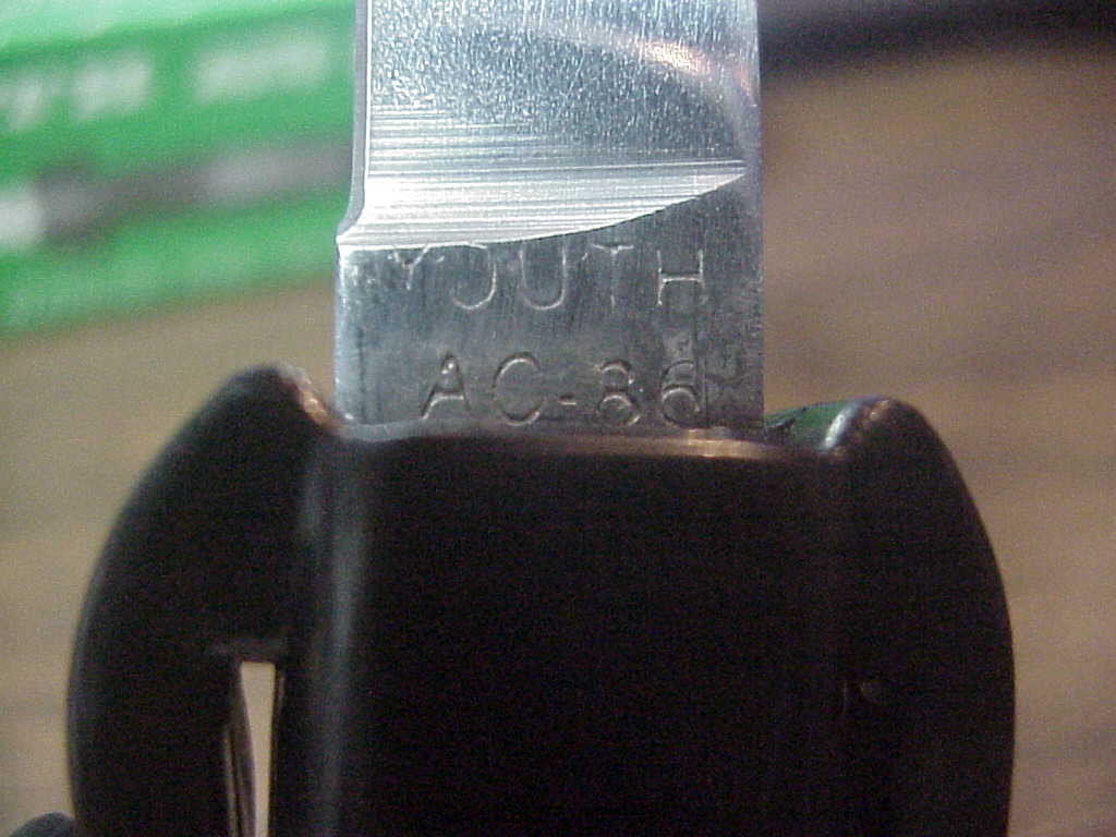 YOUTH AC-86 22cm TAIWAN OTF Auto Camping Knife vintage NOS Black switchblade w/ safety