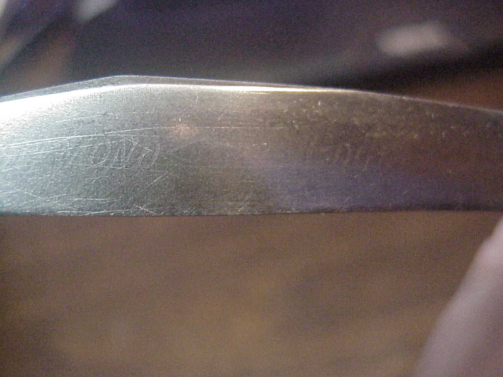 z SHAPLEIGH HARDWARE Vintage A5 Fishtail Butter & Molasses switchblade knife