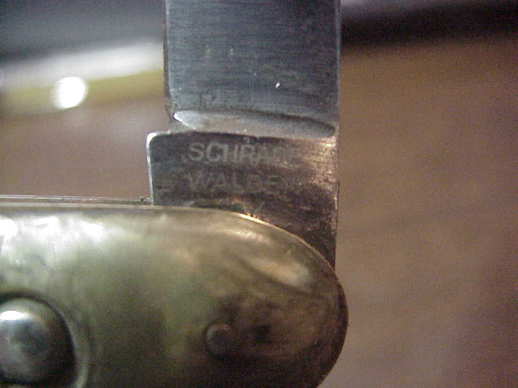 Schrade Walden Large Double Smoked Pearl 750 automatic knife