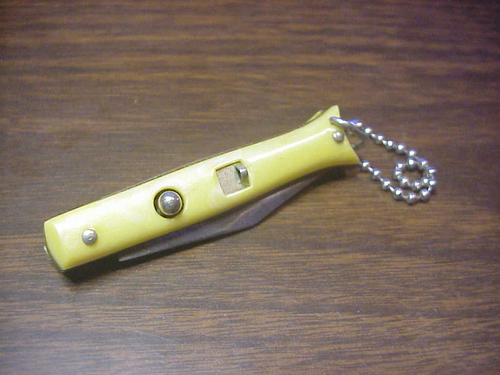 z Colonial SNAPPY keychain switchblade early