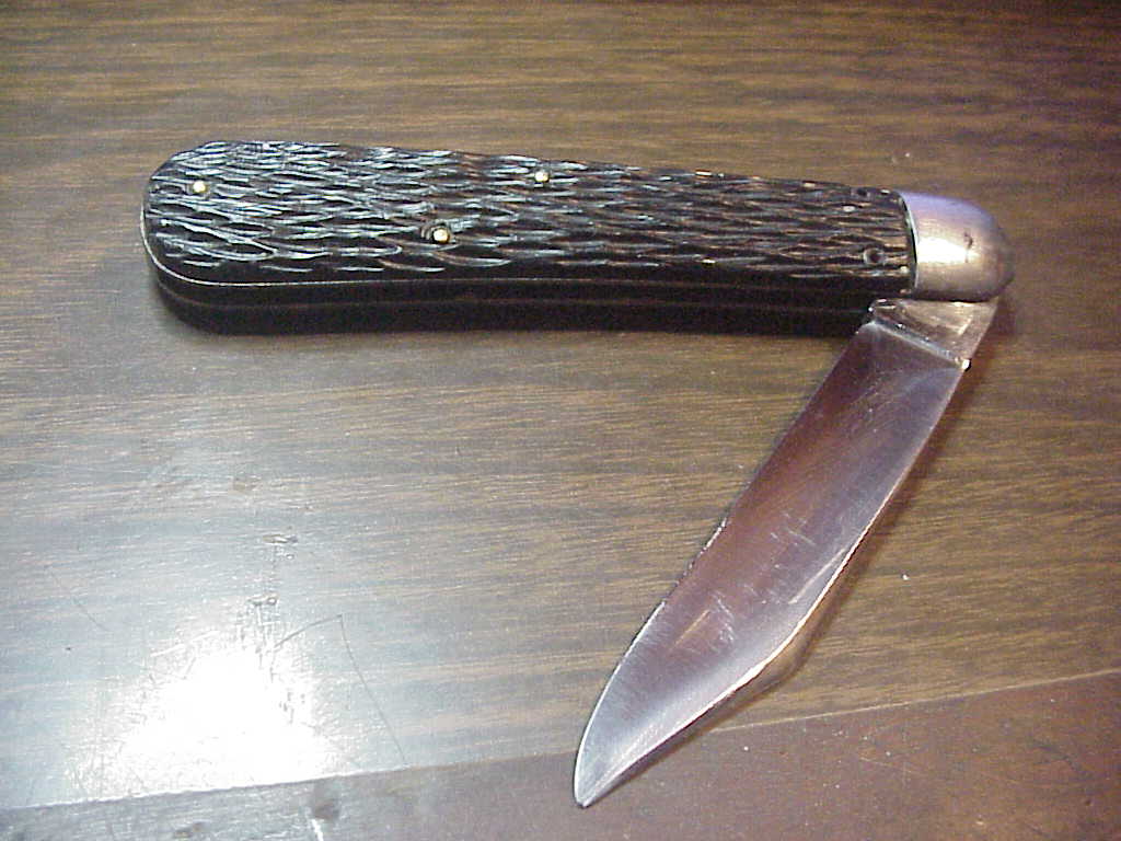 SCHRADE WALDEN 154 Hunter Black Stagged automatic knife