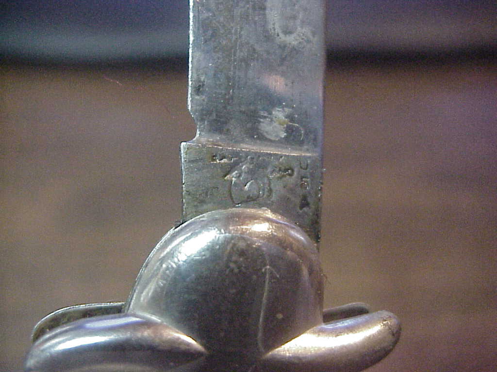 z Hammer Brand Imperial Toothpick Cracked Ice w/ finger guards switchblade