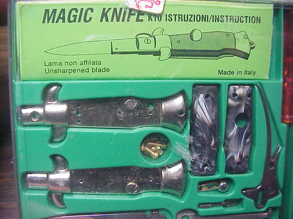 z Magic Knife kit Italian Keychain size switchblade