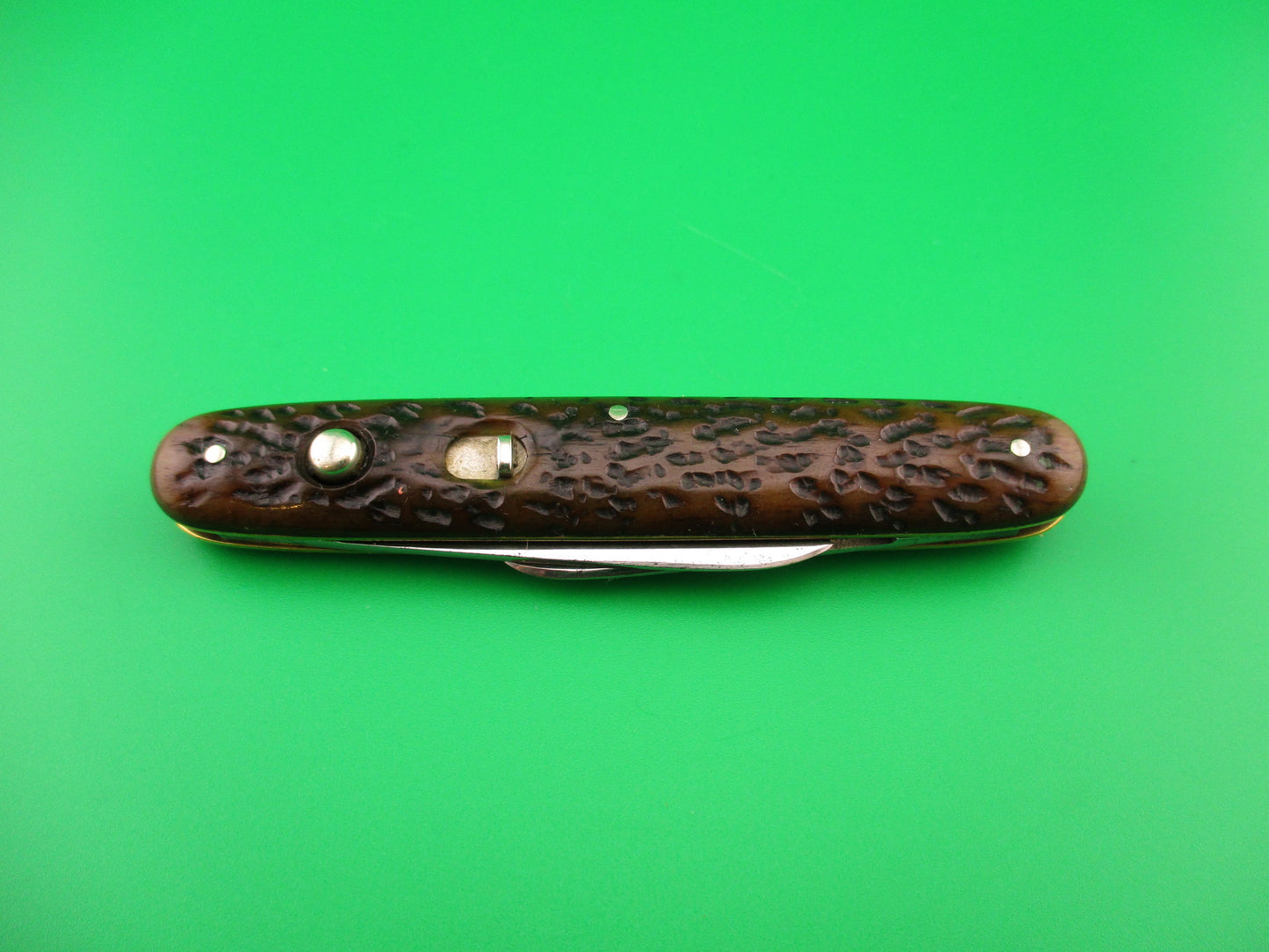 SHAPLEIGH D.E. HDW CO S1ST Medium 3 3/8" double Picked bone automatic knife