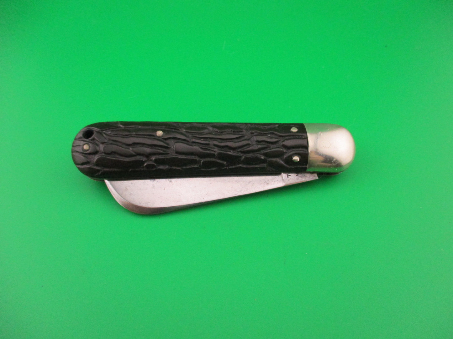 Flylock Scout Hawkbill Black Wormgroove switchblade knife etched blade