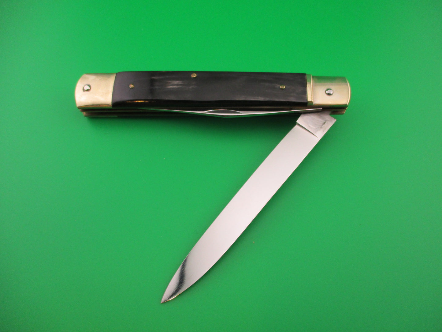 Hubertus 14cm West German Lever Large Horn Slimline 2 blade automatic knife