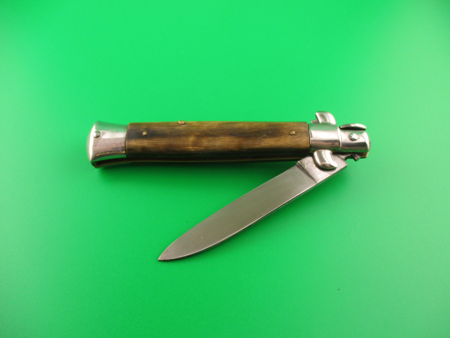 Rostfrei (slant) 21cm Italian Swivel bolster Flat grind genuine horn automatic knife