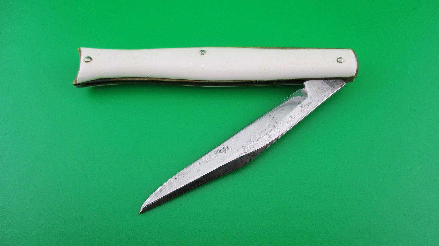 Edgemaster Fishtail 1950s White synthetic handles vintage switchblade