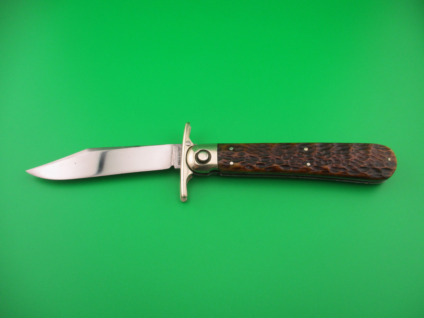 PRESS BUTTON KNIFE CO #1005 the VICTOR Antique switchblade knife
