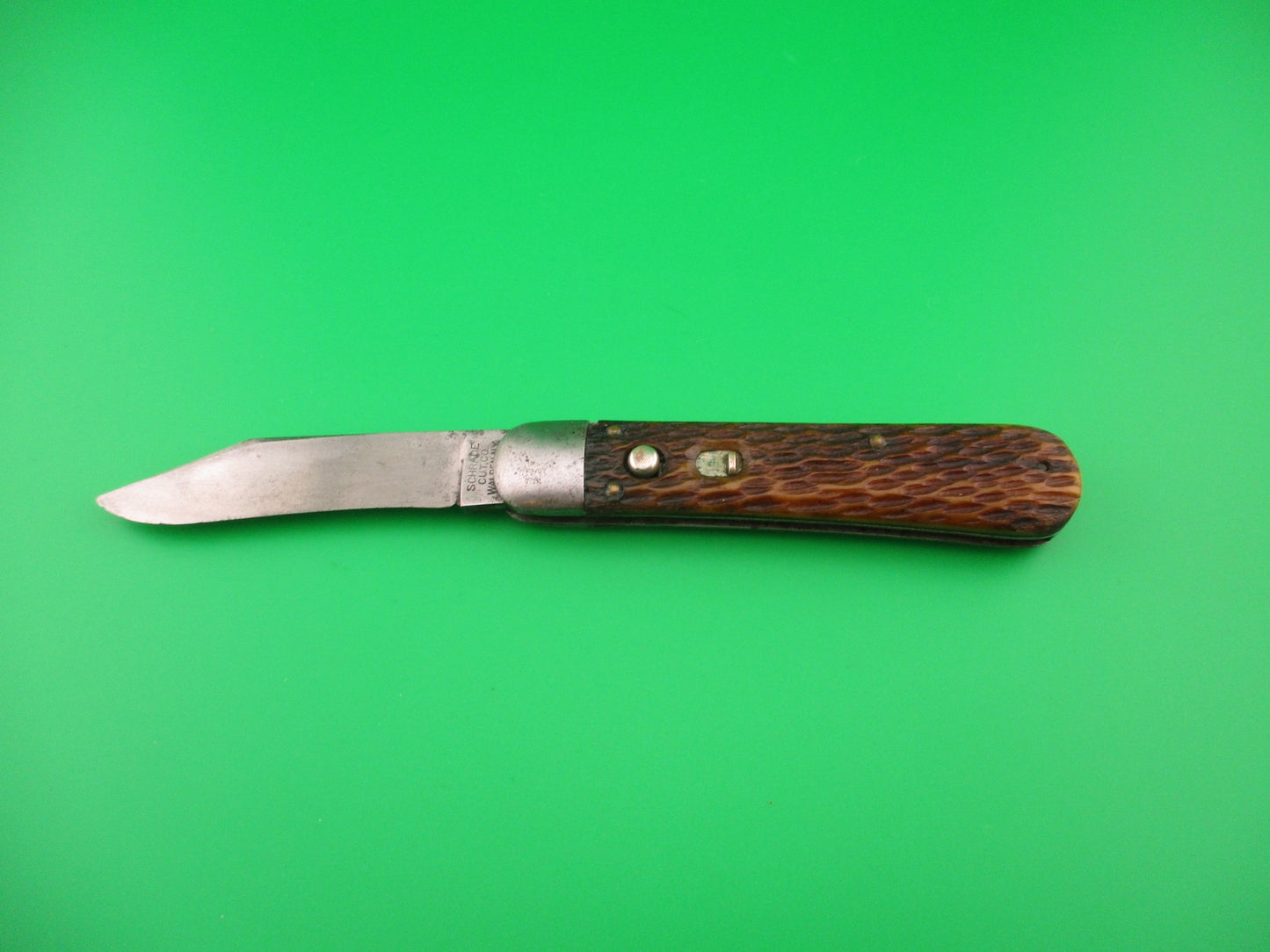 SCHRADE CUT CO 1553 3/4 Scout Jigged bone automatic knife