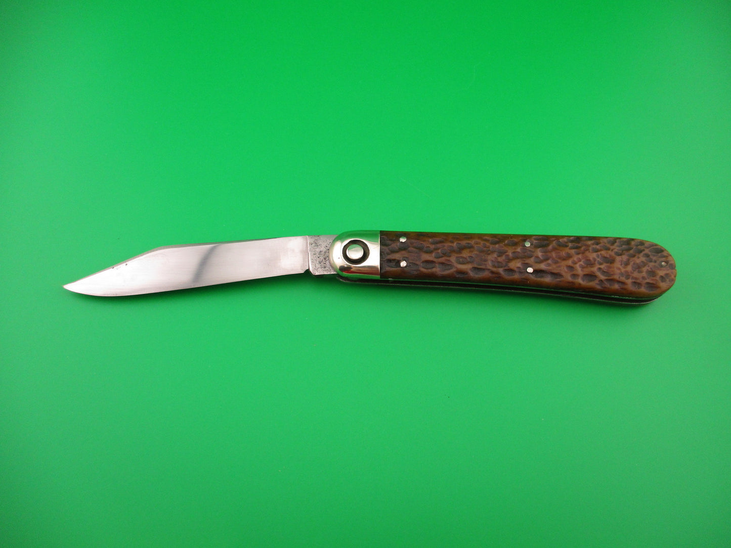 Press Button Knife Co #1000 INVINCIBLE antique bone handled switchblade knife