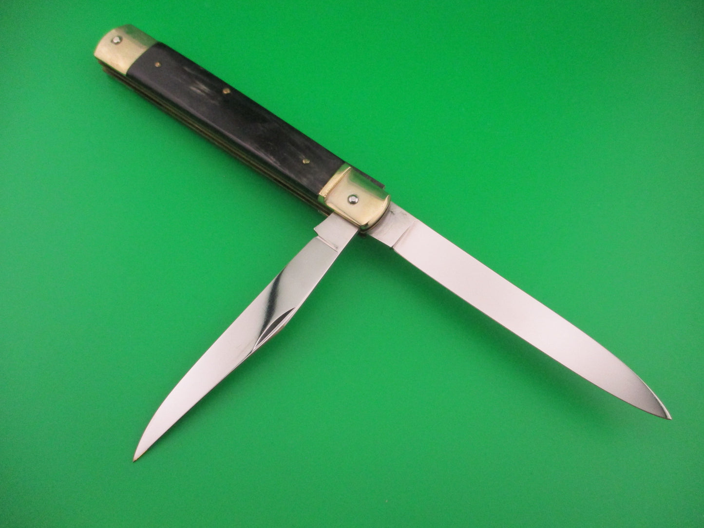 Hubertus 14cm West German Lever Large Horn Slimline 2 blade automatic knife