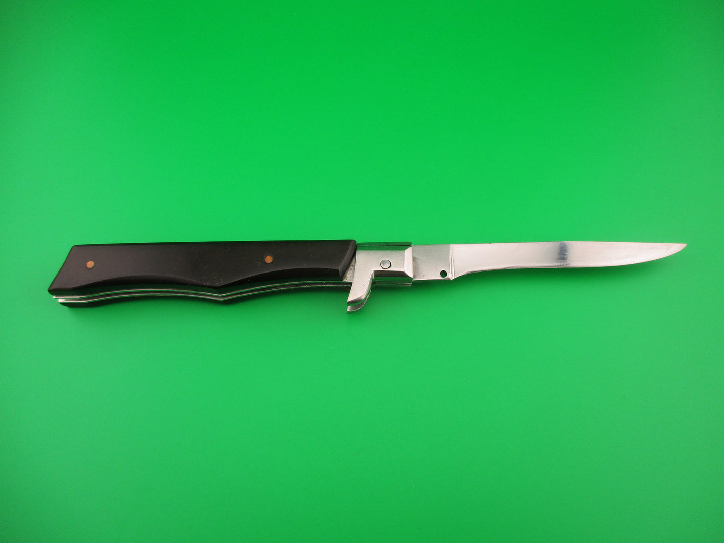 RPK 24cm Russian Prison Knife SHARK Swivel bolster Black & silver automatic knife