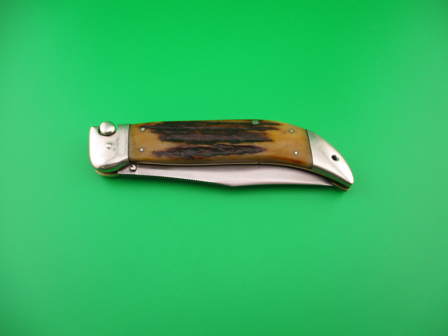 KaBar Large Grizzly Stag #2179 Vintage switchblade knife made USA