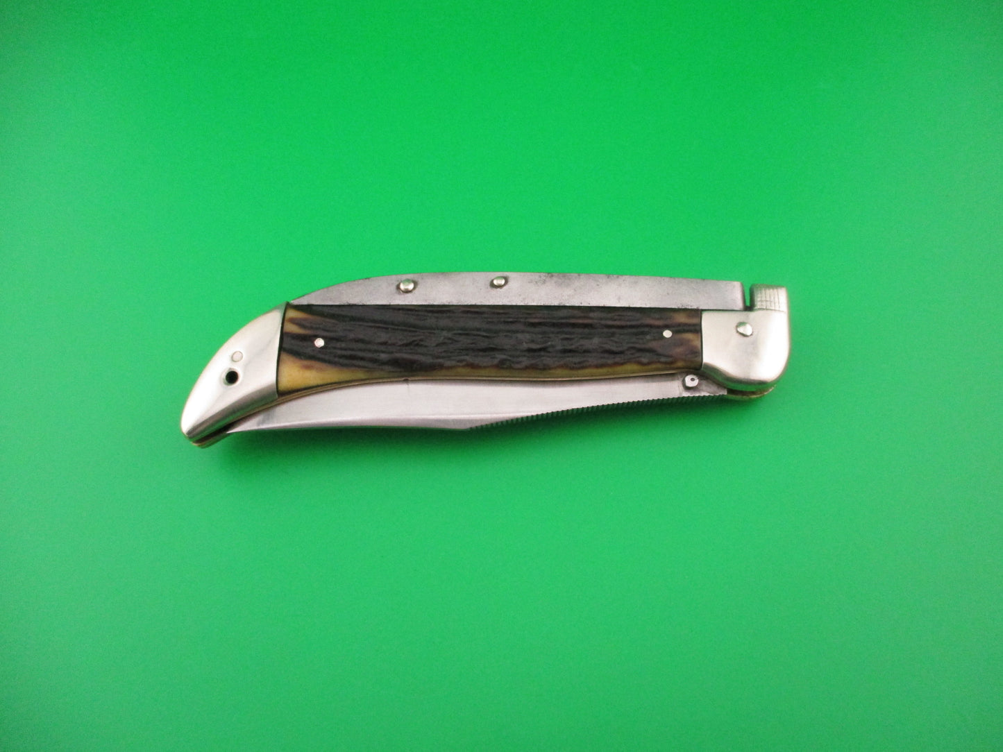 KaBar Large Grizzly Stag #2179 Vintage switchblade knife made USA