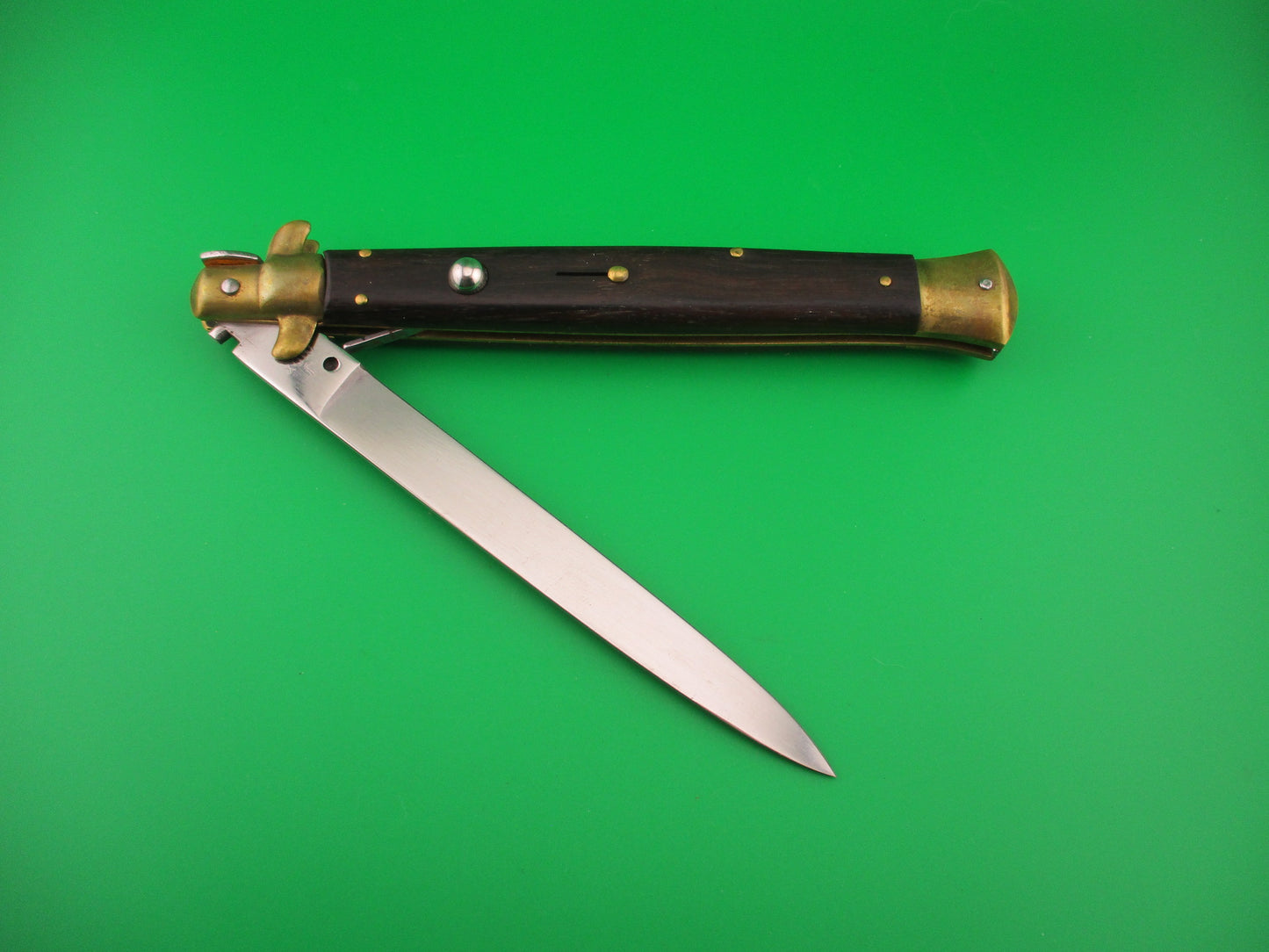 Stiletto Vintage Swivel bolster vintage automatic knife Wood & brass
