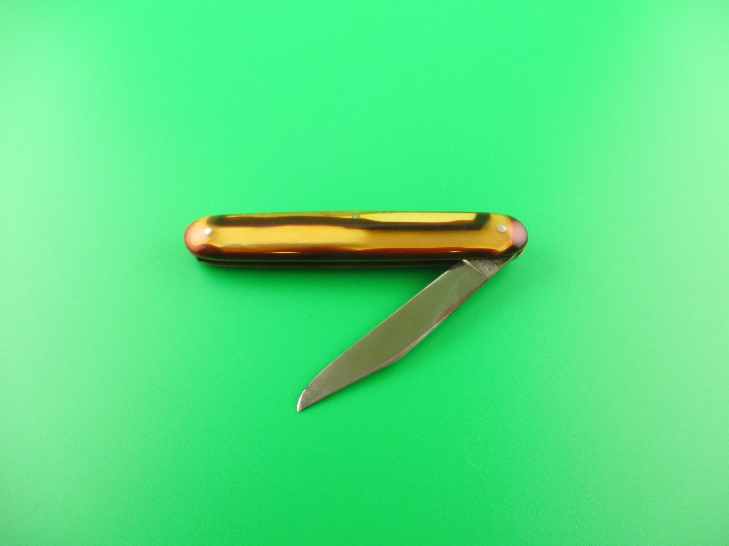 LL Bean Single 3 3/8" Cigar Single Butter & Molasses switchblade & catalog