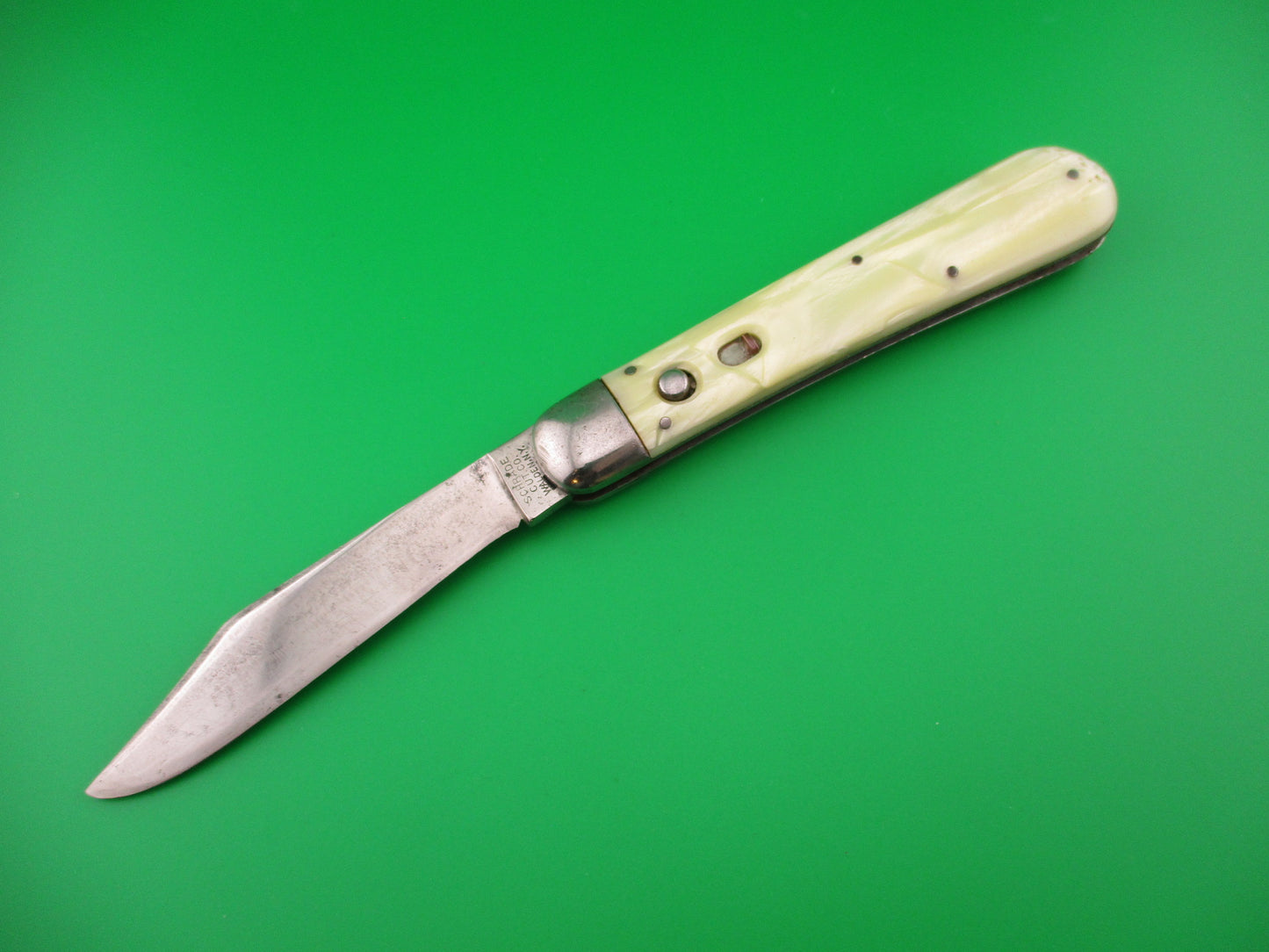 SCHRADE CUT CO FOREST KING Marine Pearl Vintage Hunter Automatic knife Etch
