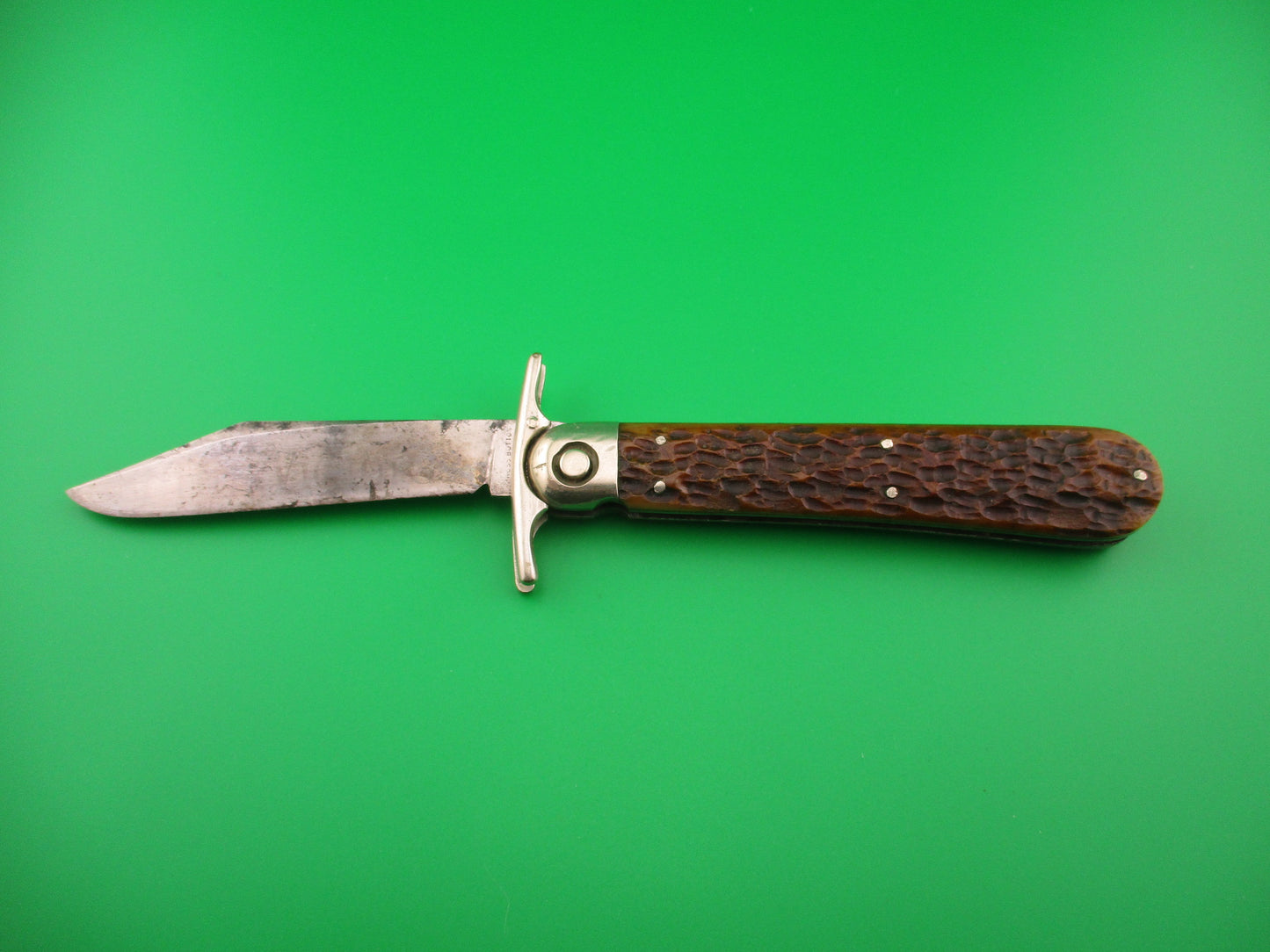 PRESS BUTTON KNIFE CO #1005 Etched THE VICTOR Antique switchblade knife