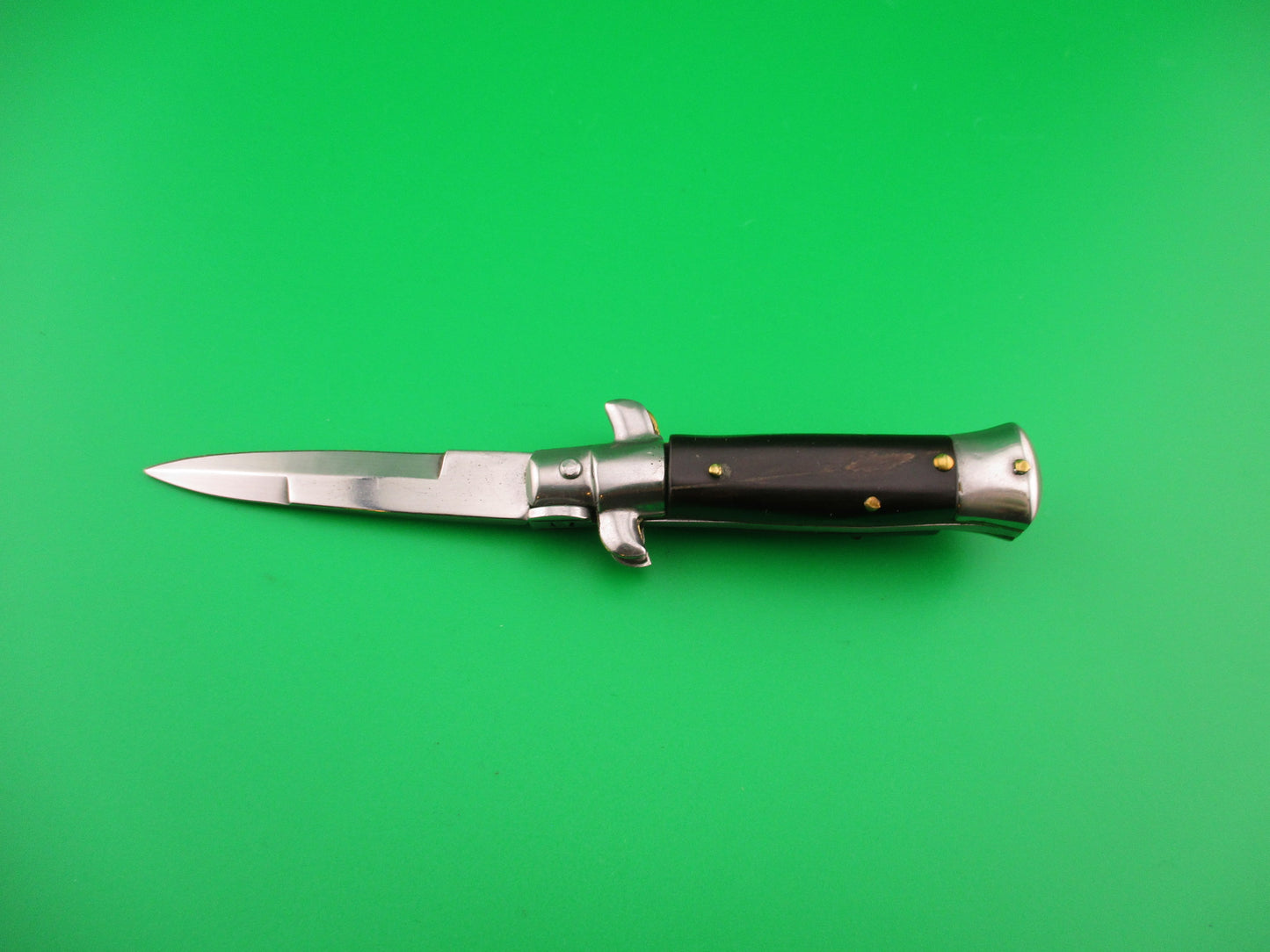 MANIAGO ITALY 12cm Italian Swivel bolster Bayonet Dark horn automatic knife