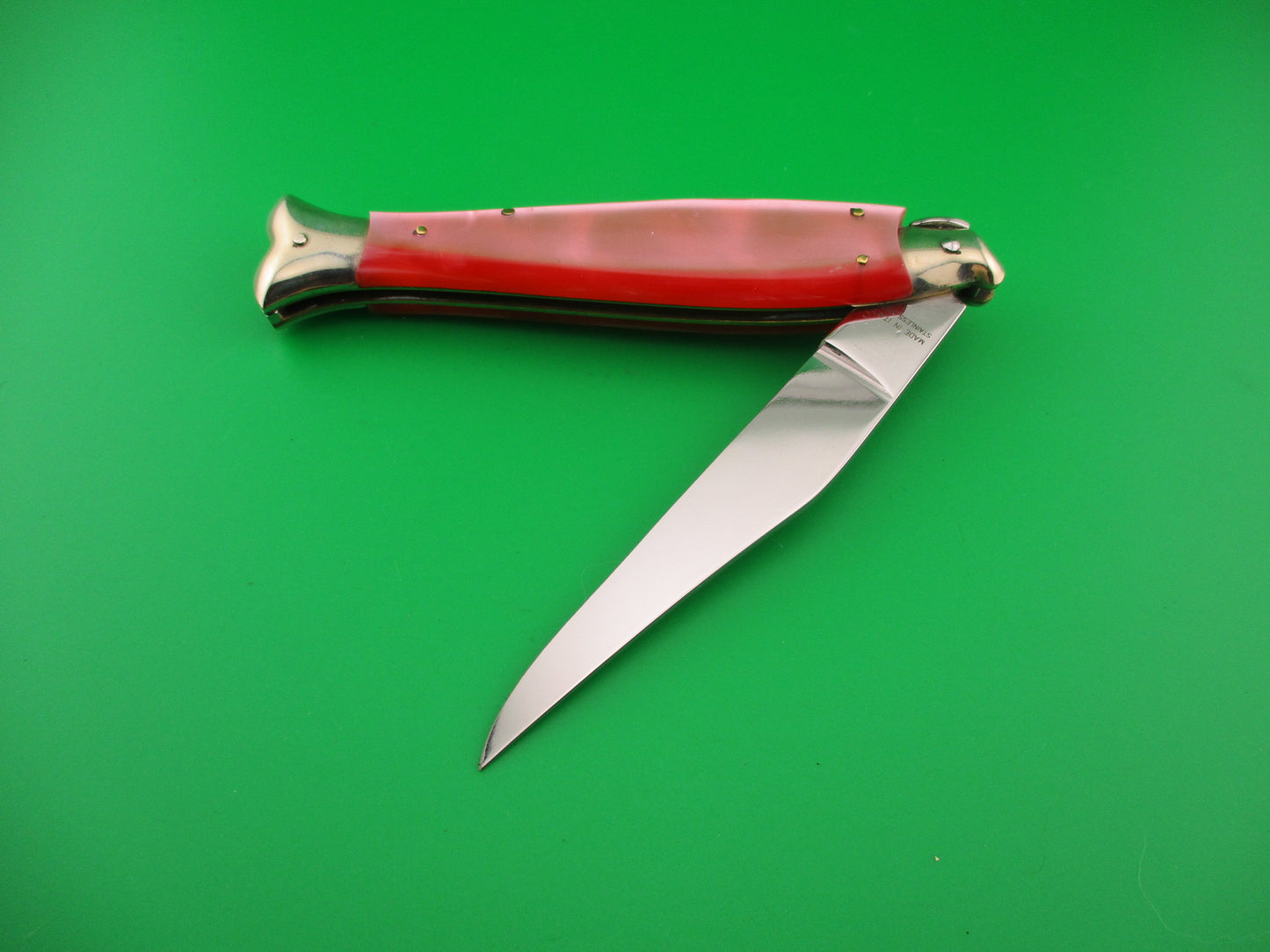 AKC 25cm Italian Picklock Fishtail Pink Pearlex vintage automatic knife