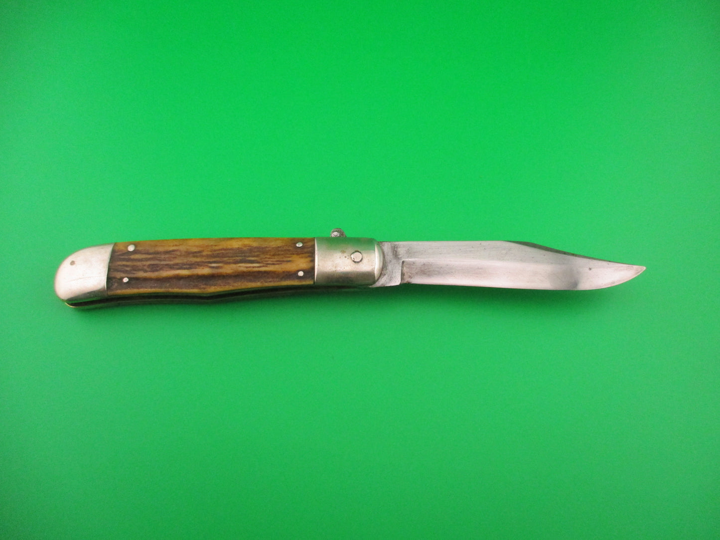 KA-BAR #21105 Lever Stag 1940s vintage switchblade knife