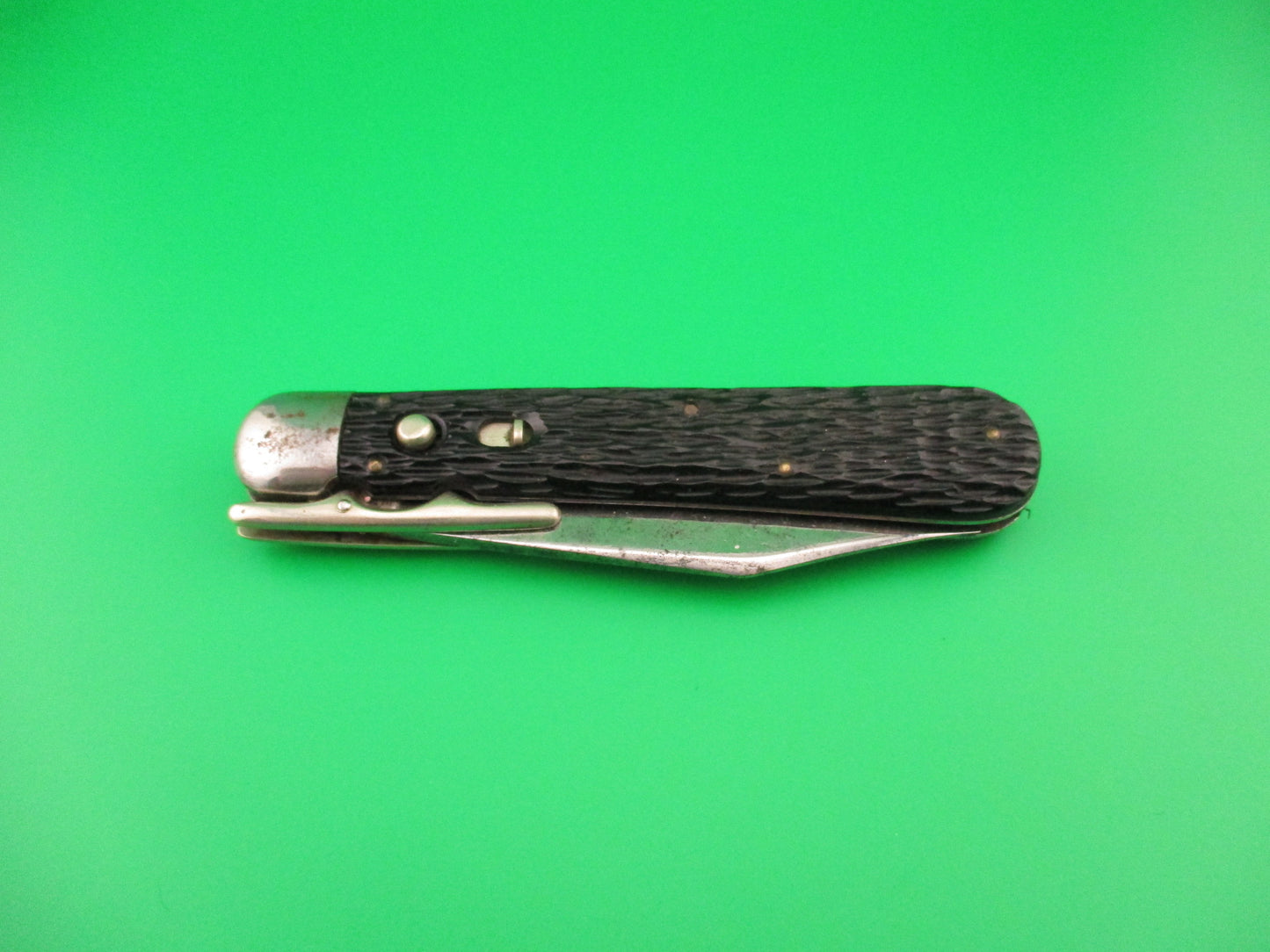Schrade Walden #153 Hunters Pride Folding guard switchblade knife