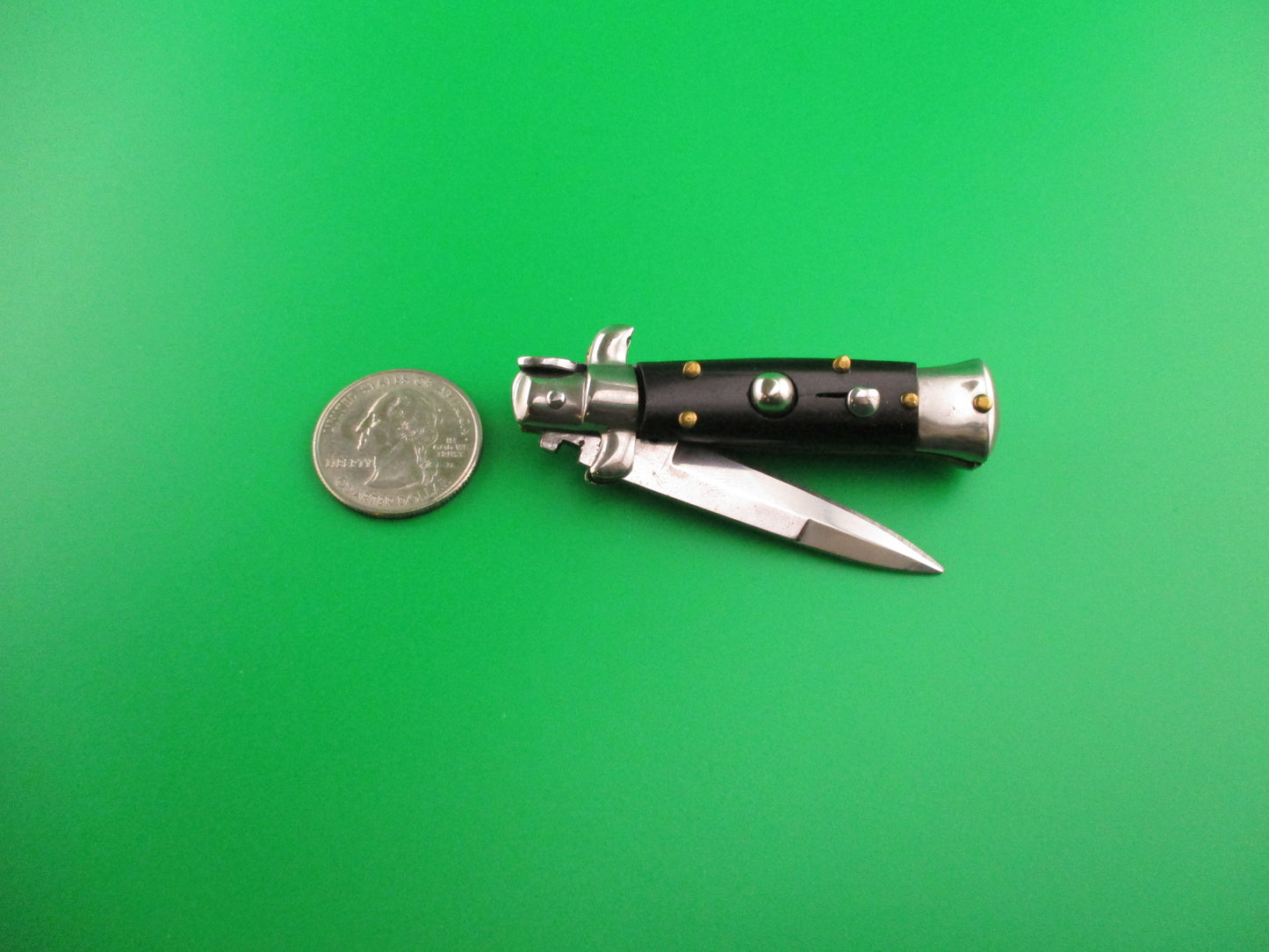 MANIAGO ITALY 12cm Italian Swivel bolster Bayonet Dark horn automatic knife