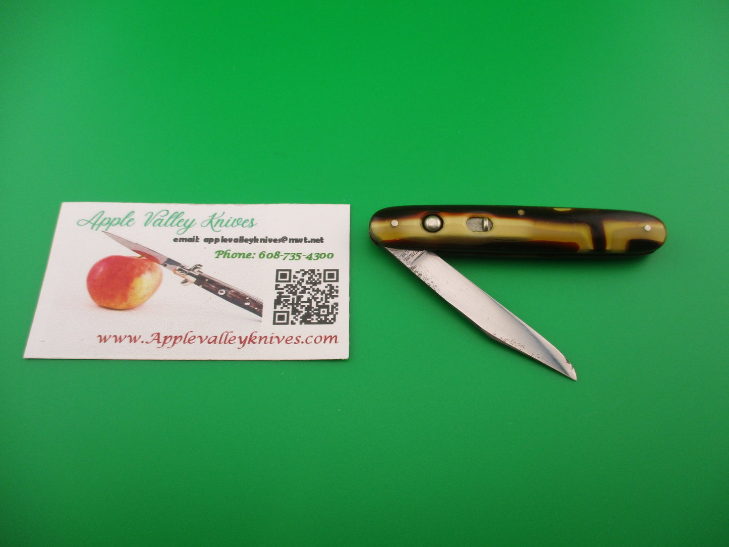 LL Bean Single 3 3/8" Cigar Single Butter & Molasses switchblade & catalog