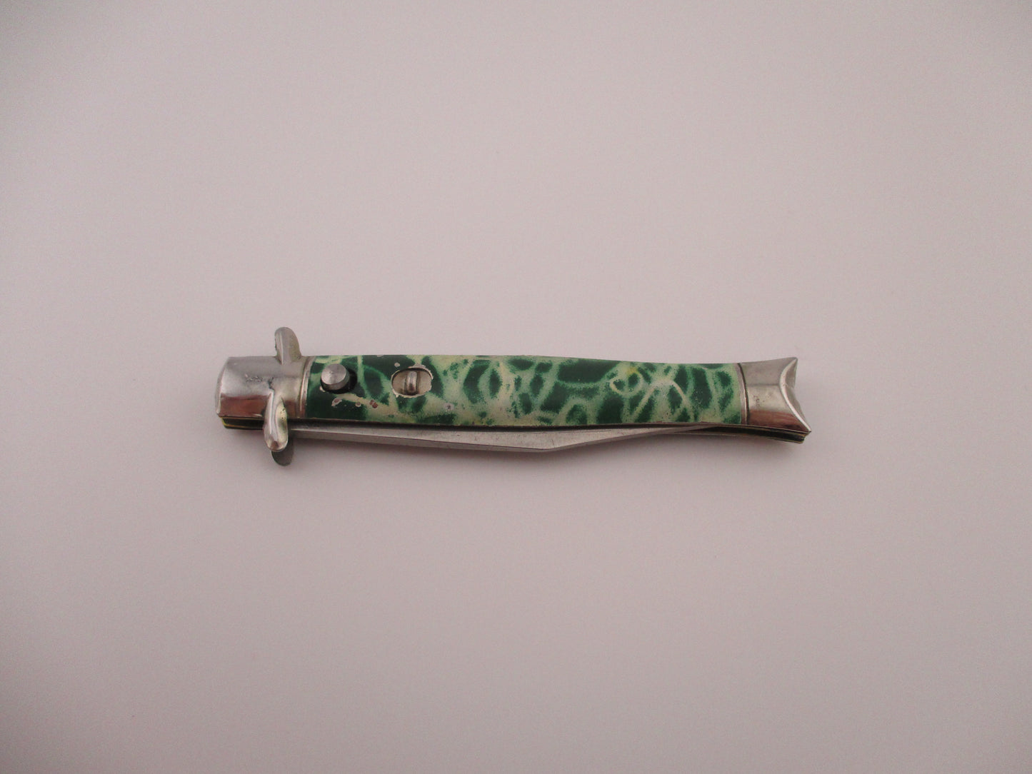 Edgemaster USA Tinny Bowtie Green & white fishtail vintage 1940s automatic knife