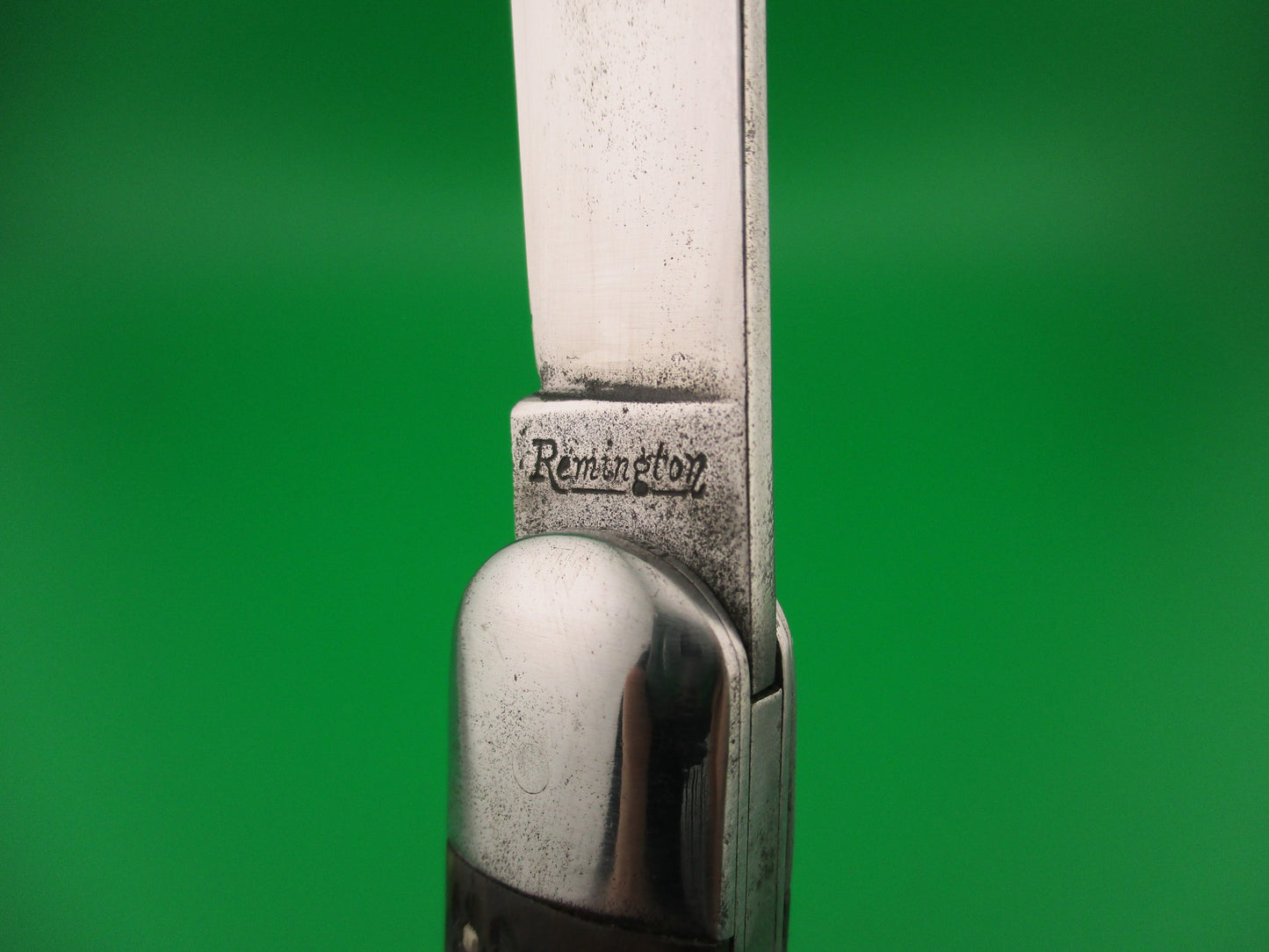 REMINGTON 2303 Scout Vintage 1940s Bone switchblade knife