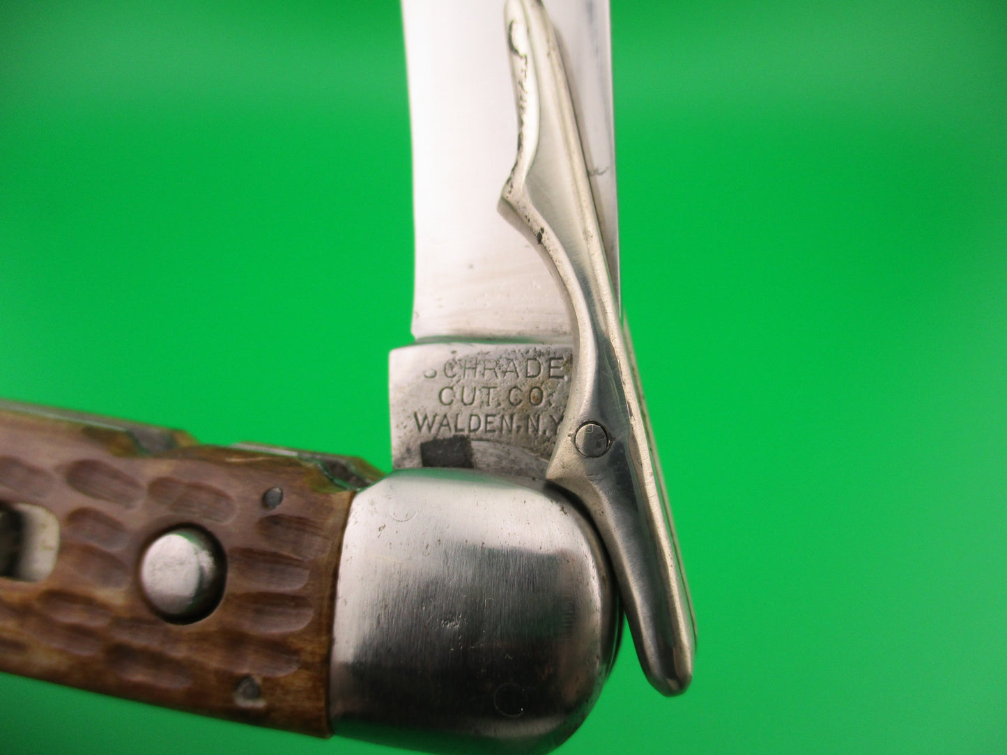 Schrade Cut Co Hunters Pride # G1543 3/4 bone Folding guard switchblade knife
