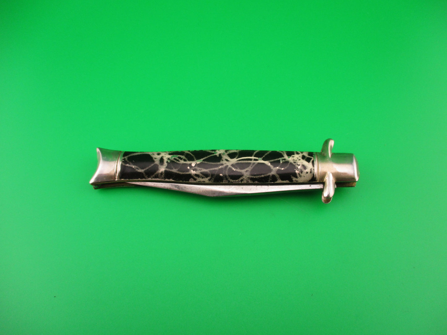 Edgemaster Tinny Bowtie 1950s Vintage American switchblade knife