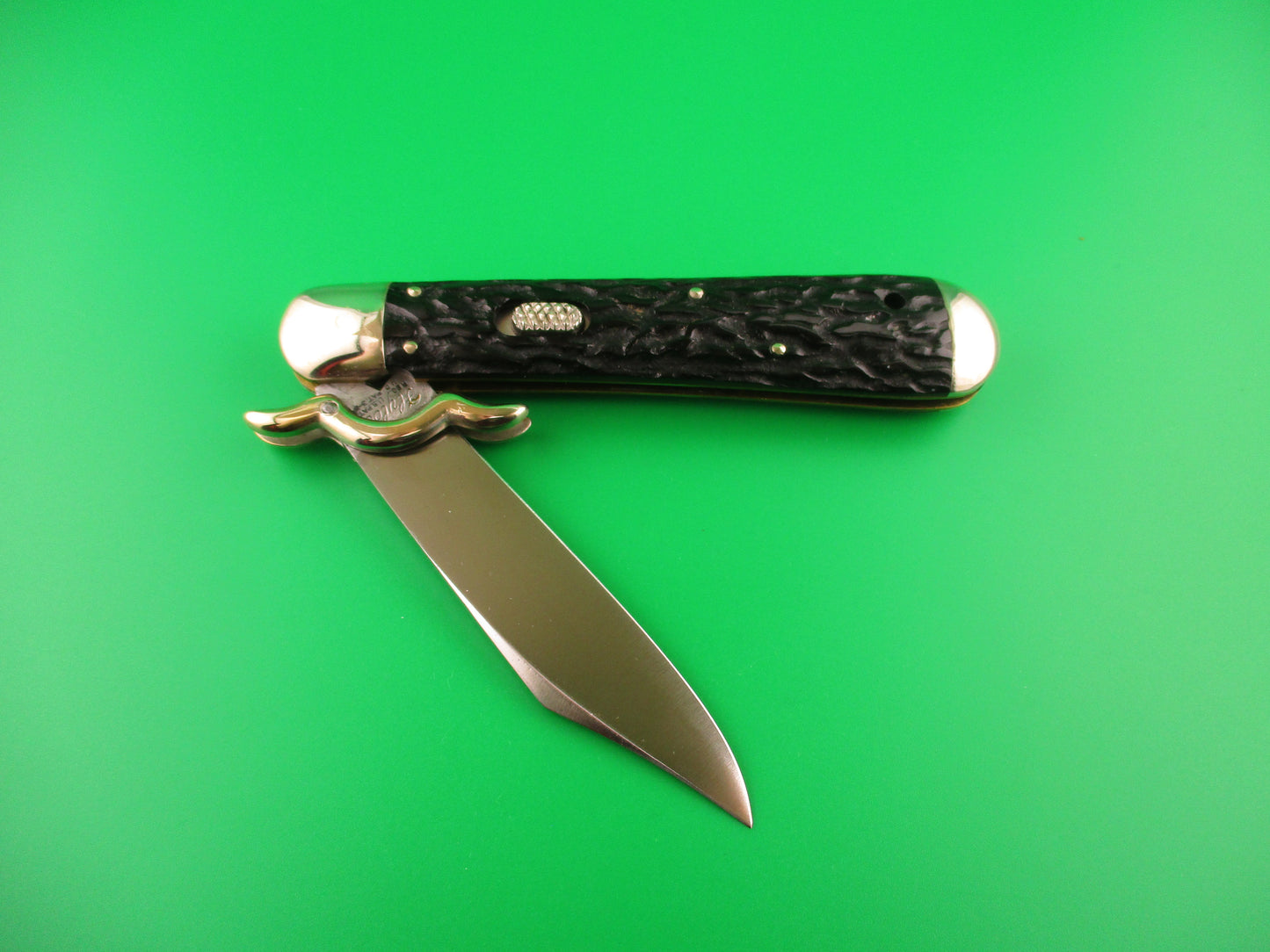 Flylock Vintage Hunter Lazy W folding guards Antique automatic knife