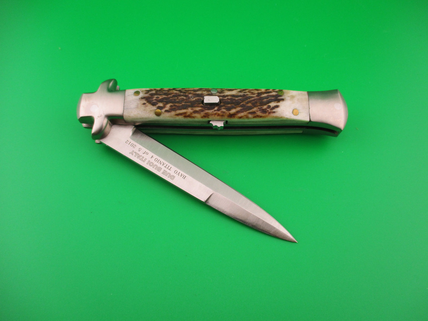 DUE BUOI 23cm Italian Limited edition Titanio 4 of 5 Stag 2012 automatic knife