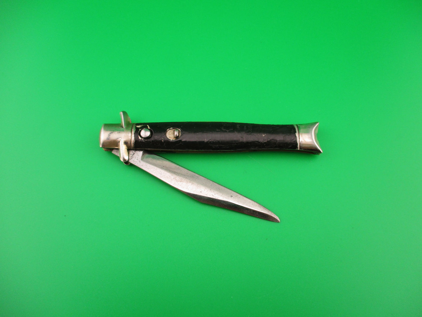 Edgemaster Tinny Bowtie 1950s Vintage American switchblade knife
