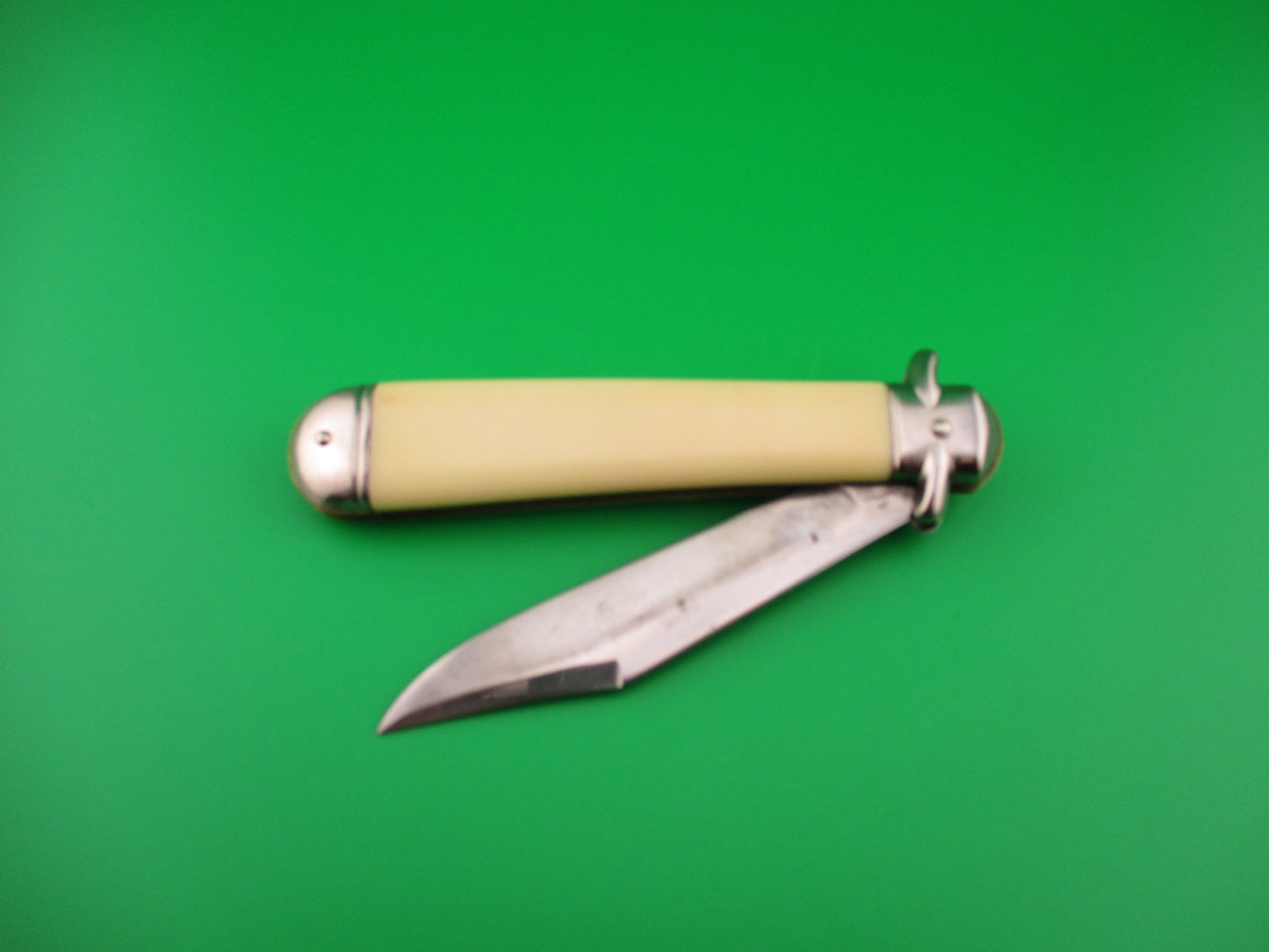 COLONIAL SHUR SNAP JUMBO JACK #3301 Cream automatic knife